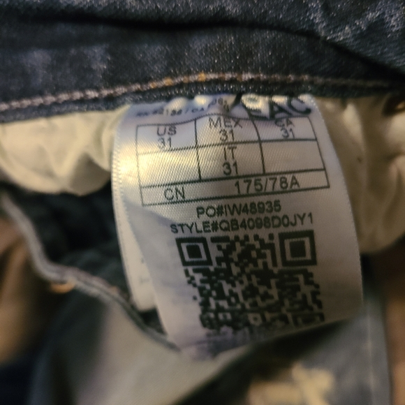 Jeans - Picture 3 of 3